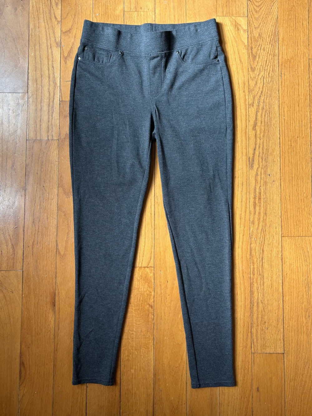 Seven7 Women’s Charcoal Stretch leggings M